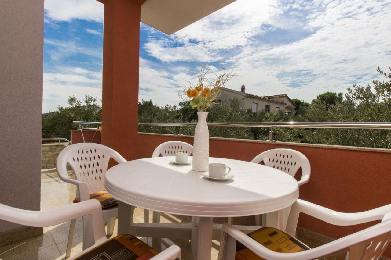 Apartments Lenija Ядрия Экстерьер фото
