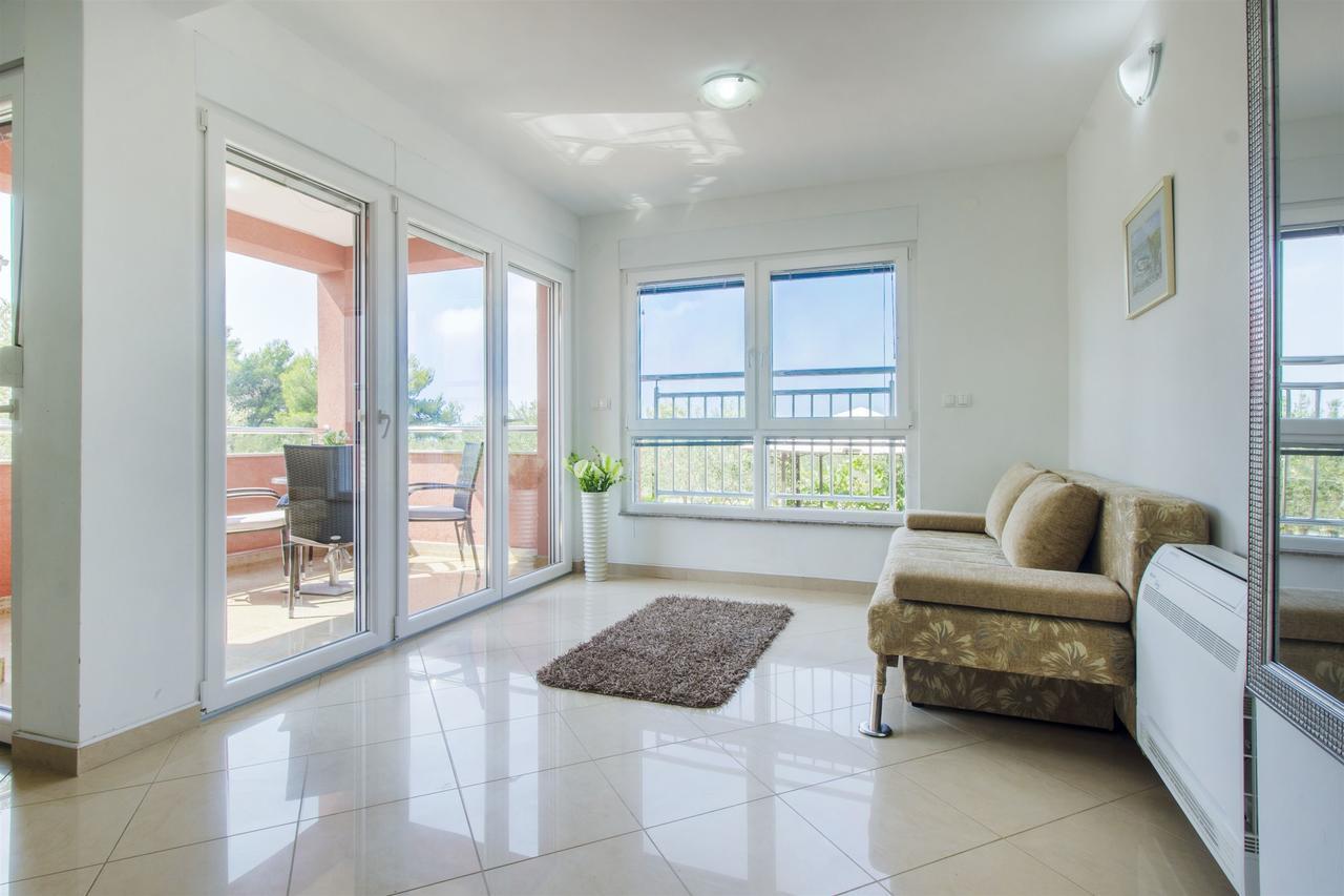 Apartments Lenija Ядрия Экстерьер фото